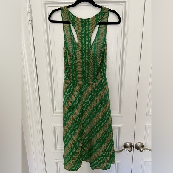 Cynthia Vincent Silk Green Tan Tribal Pattern Tie Waist Flowy Sleeveless Dress - Picture 5 of 12